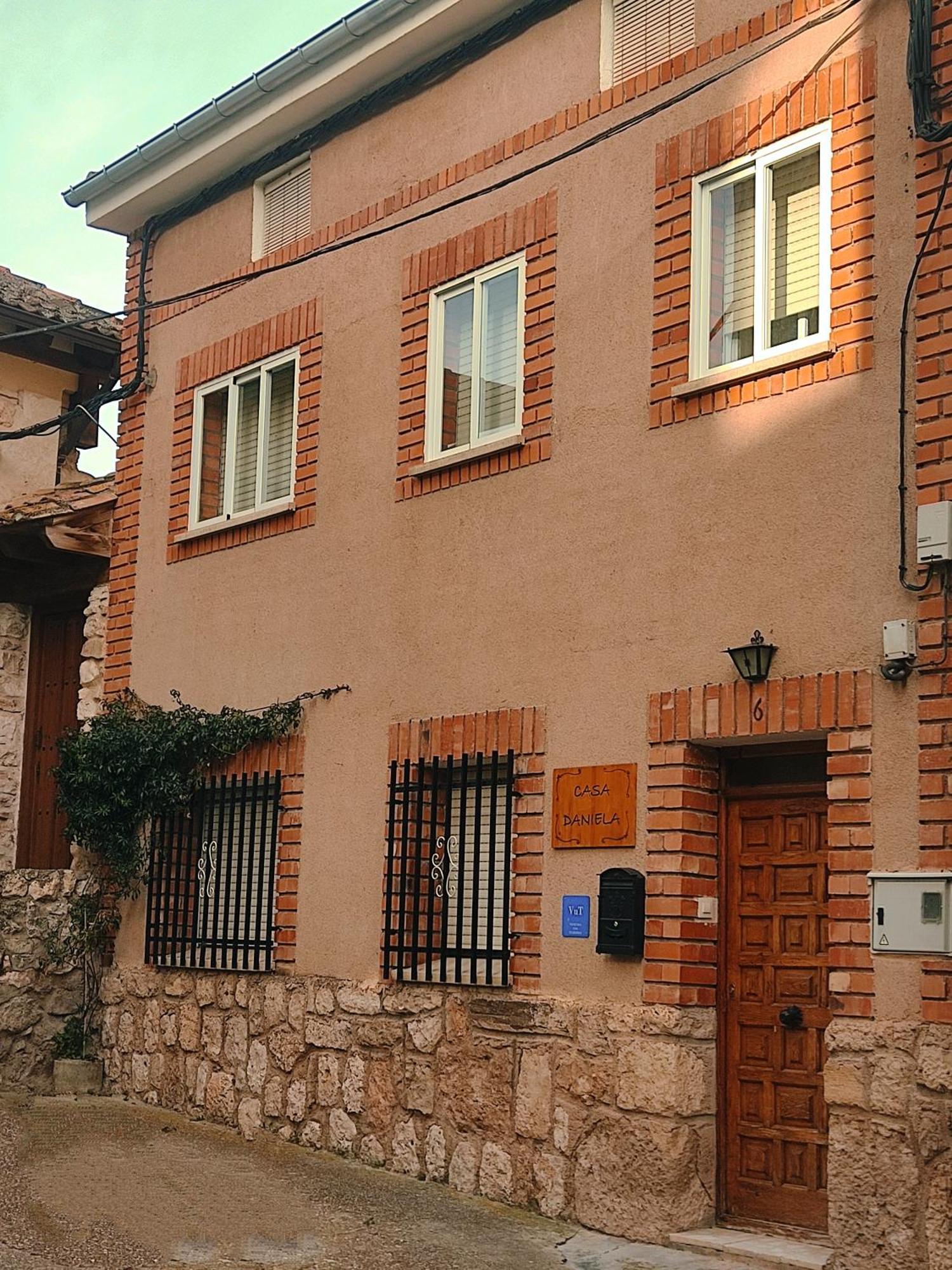 Вилла Casa Daniela Фуэнтидуэнья Экстерьер фото